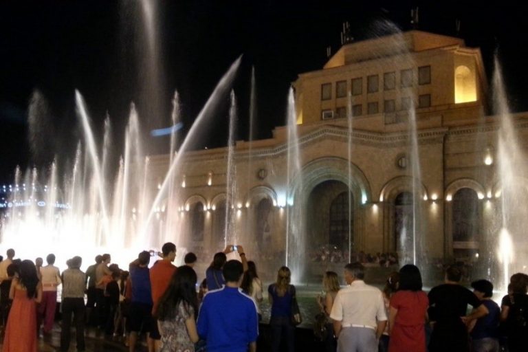 Expat Life Blog Yerevan Travel Guide photo of The Fountain in the Herabarak – City Center