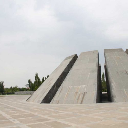 Expatlifeblog-photo of memorial complex at Yerevan Armenia