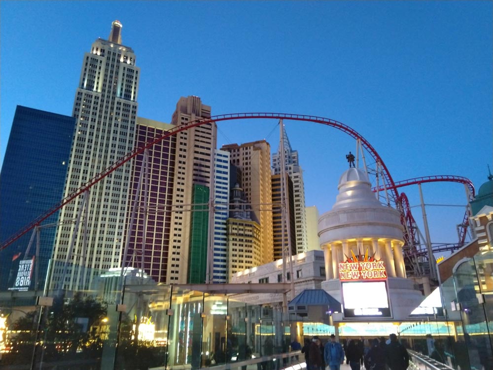 Expat Life Blog Las Vegas - Tourist Ultimate Guide 2021 photo of The famous New York / New York Hotel and casino on the Strip Las Vegas