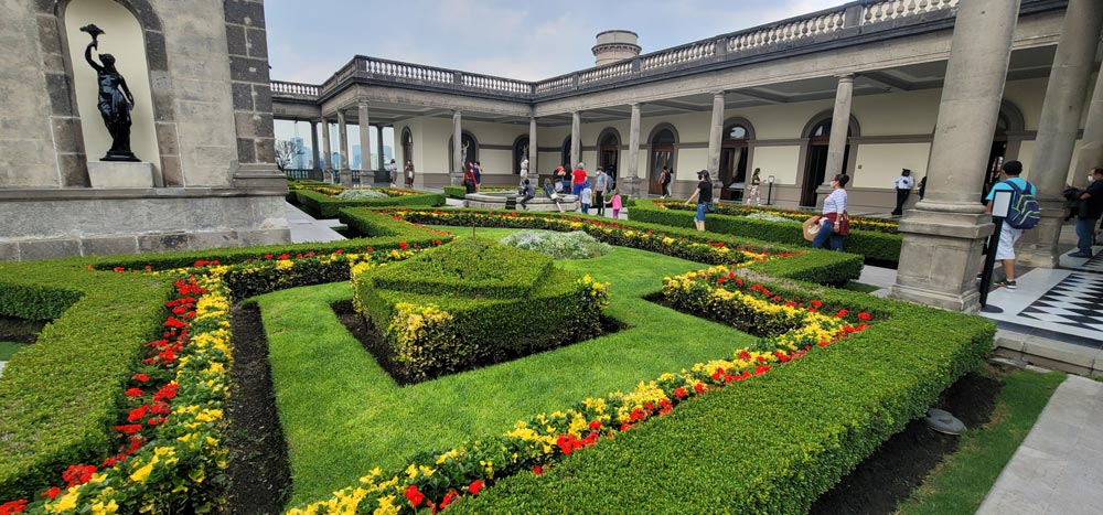 Garden at Castillo de Chapultepec